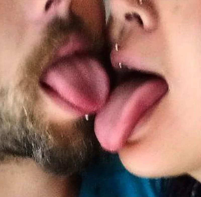 Foto di Cuddleandviolence